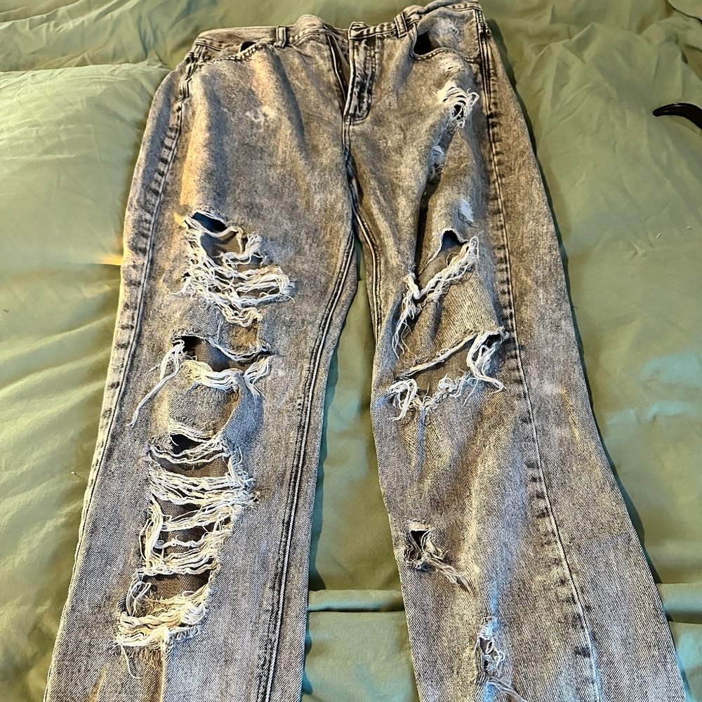 American Eagle ripped jeans